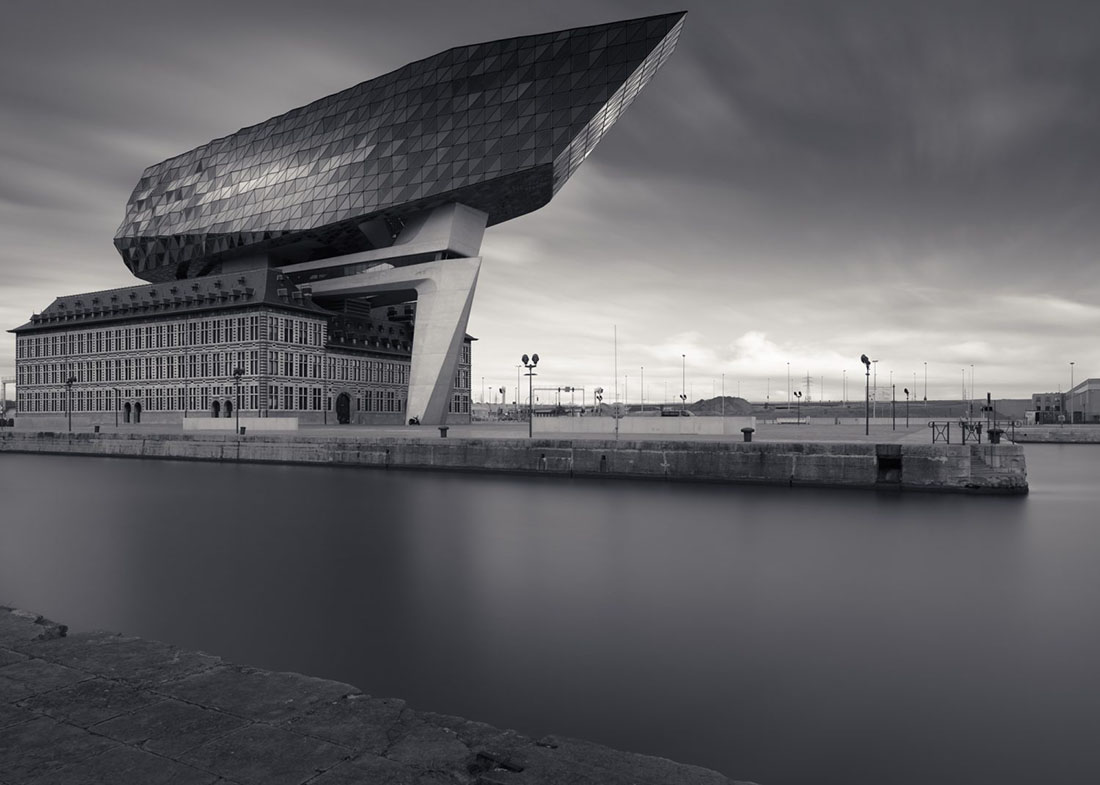Porthouse Antwerp, 2017 – (c) Joel Tjintjelaar with Phase One IQ3 Achromatic 100MP