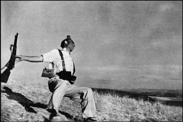 Robert Capa The Falling Soldier